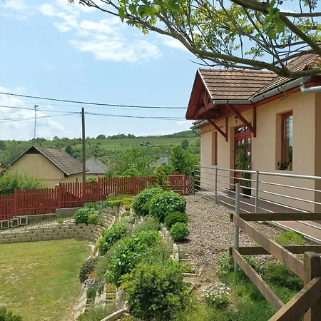 Guest house Napfenydomb Vendeghaz