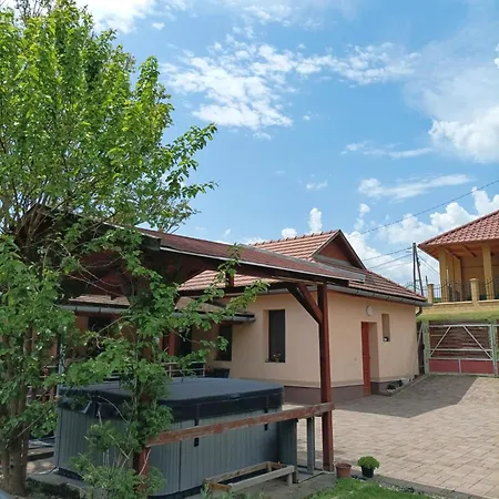 Guest house Napfenydomb Vendeghaz *